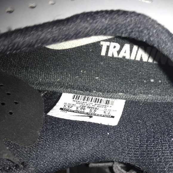 Nike Flywire tennis shoes - Picture 6 of 6